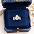 Round Diamond Engagement Ring – Solitaire with Side Stones