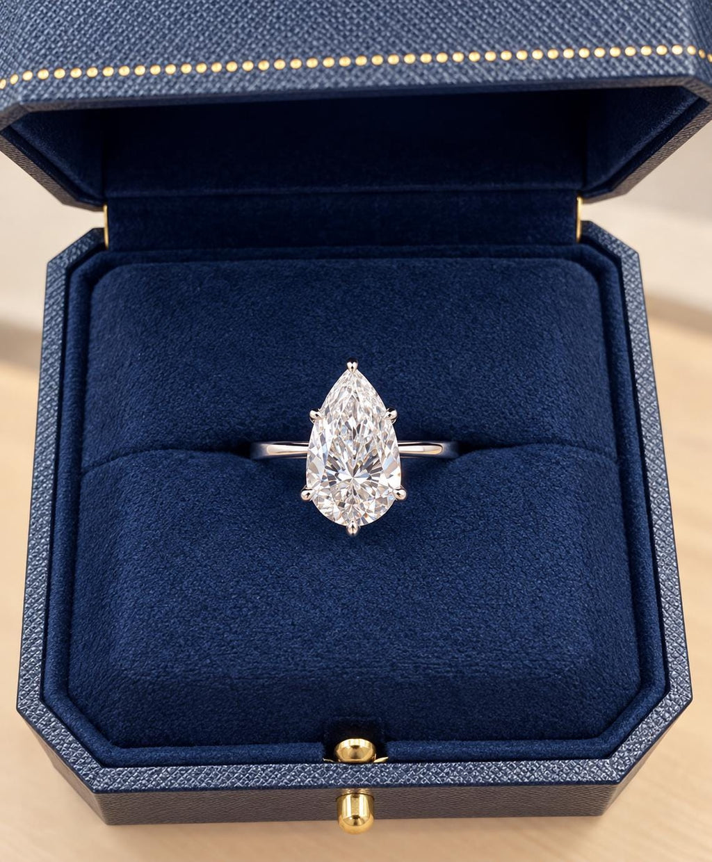Pear Cut Diamond Engagement Ring – Solitaire
