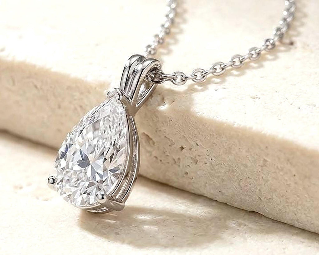 Pear Cut Diamond Pendant Necklace – Solitaire Pendant