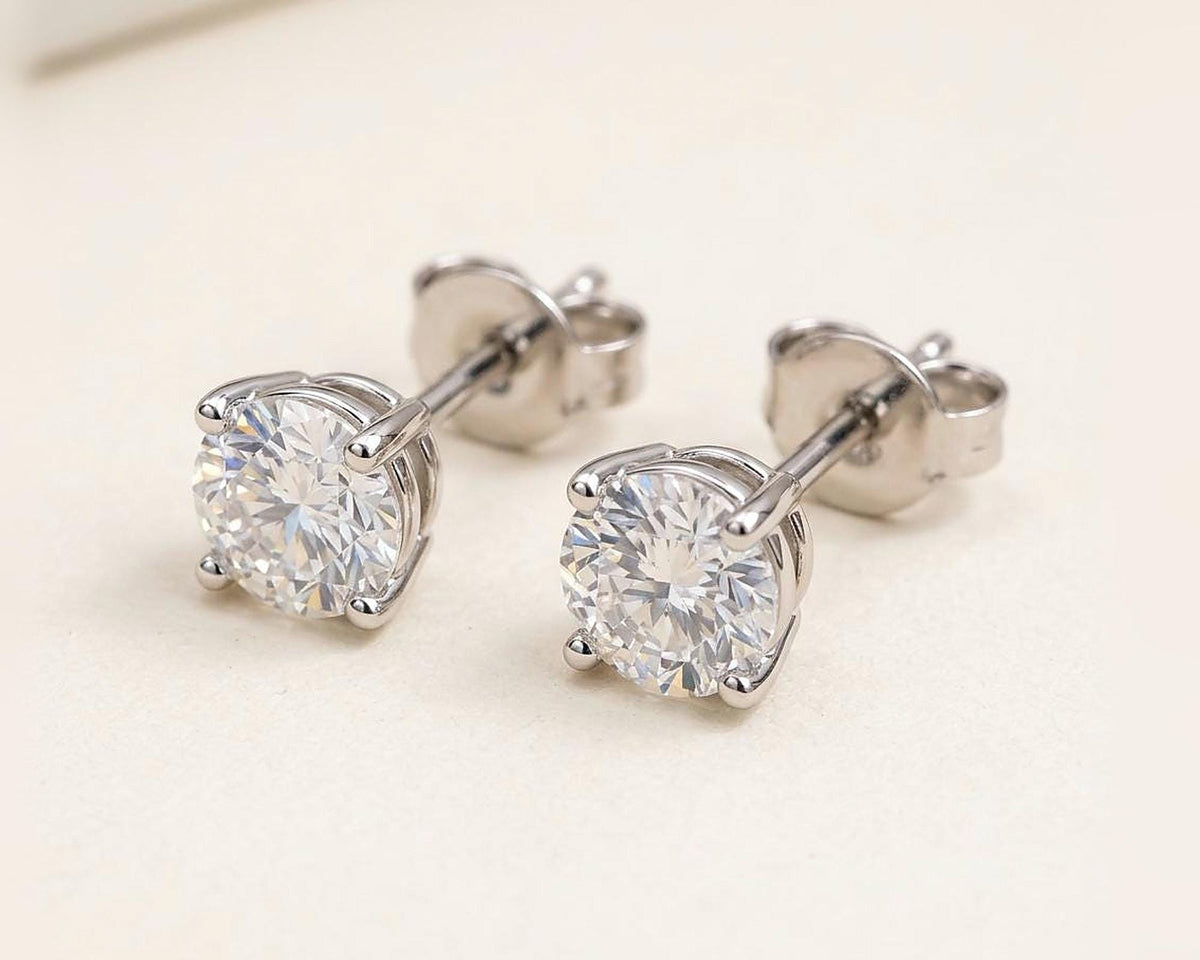 Round Diamond Stud Earrings – Solitaire Studs