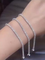 Video of the Lab-Grown Diamond Tennis Bracelet – White Gold